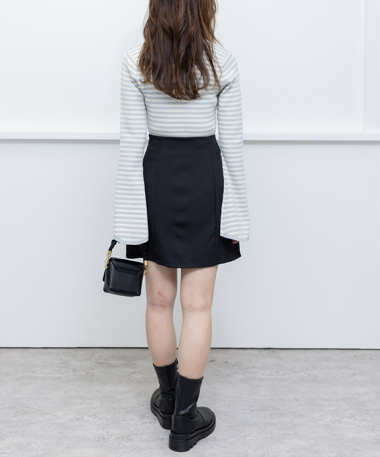 レトロドーリー古着 courreges リボン×キラキラロゴ ニット