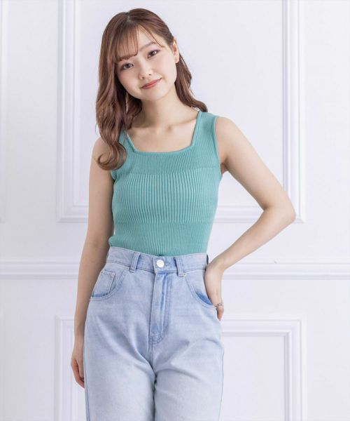 さりげなく華奢見せで大人の魅力アップ。5分袖リブコンパクト