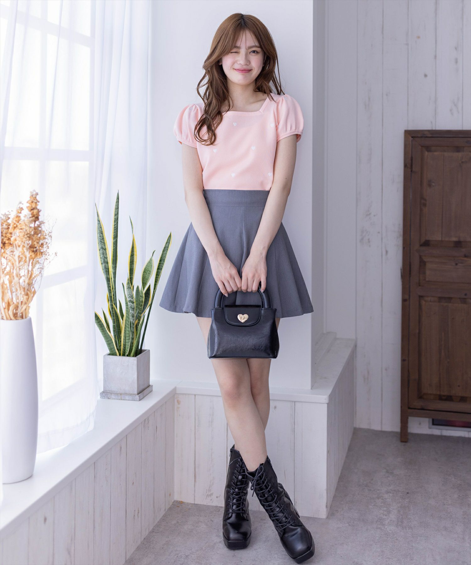 clear≪再入荷≫ハート刺繍スクエアネック半袖ニットトップス clear≪再入荷≫ハート刺繍スクエアネック半袖ニットトップス
