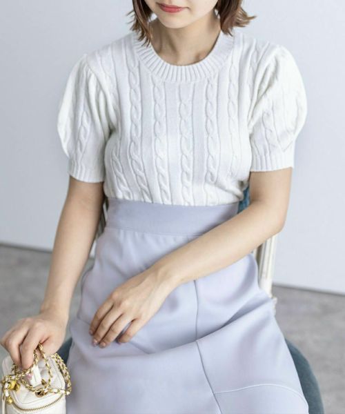 「美菜」UN 3D.ホワイトニットパフスリーブトップス 美菜様専用」UN 3D.ホワイトニットパフスリーブトップス - メルカリ