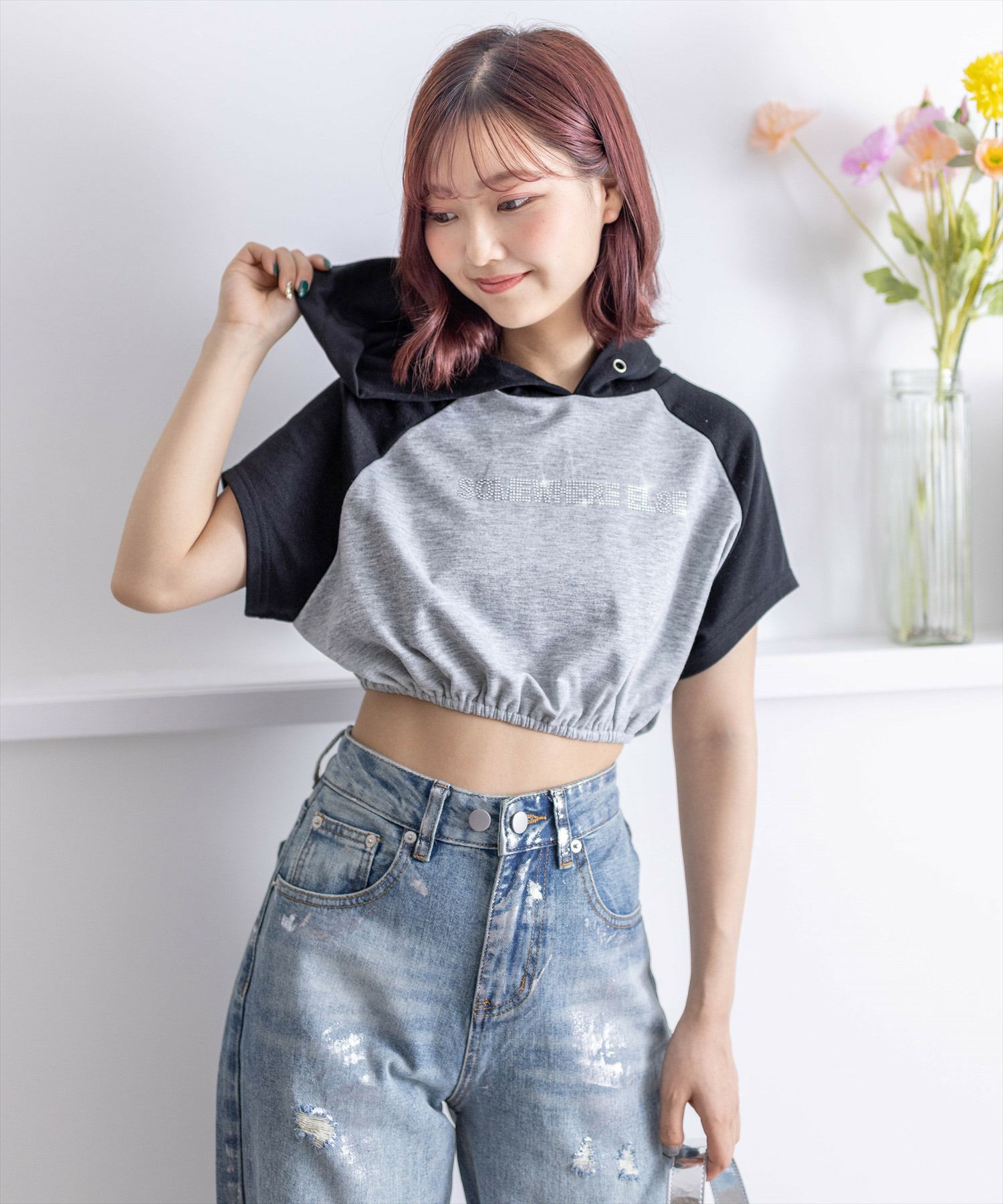 SINA COVA フード付きパーカー ホワイト 半袖 新品 週末限定値下げ 公式】シナコバ（SINA COVA）総柄 ハーフZIPパーカー