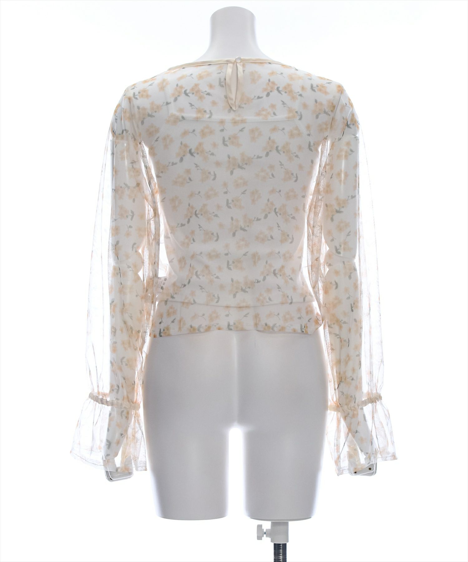 【最終セール】litmus スキントップス ベージュ 花柄 セール】レース付き小花柄トリムトップス（Tシャツ/カットソー