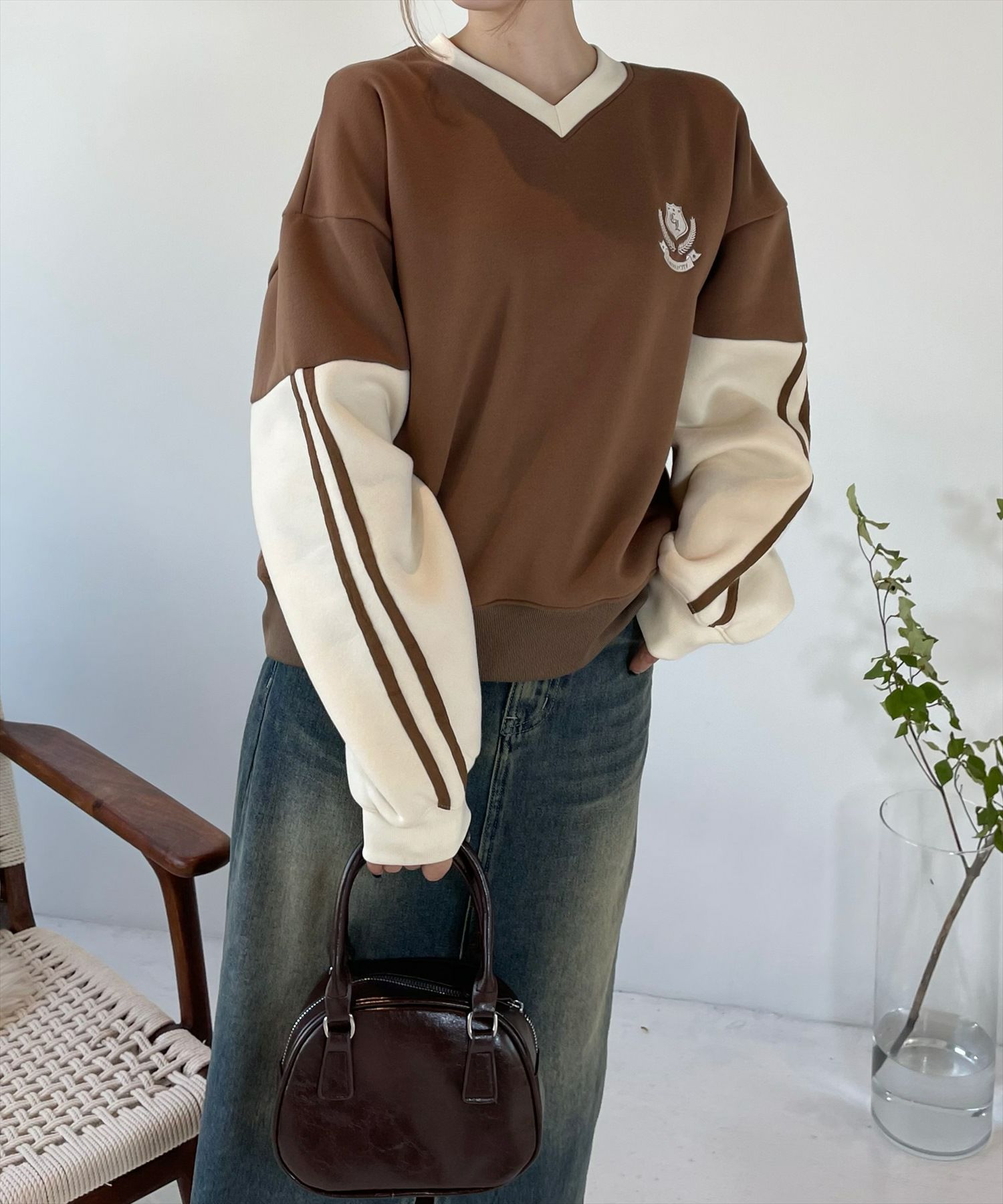 clear≪再入荷≫ライン入り配色ワンポイント刺繍スウェット