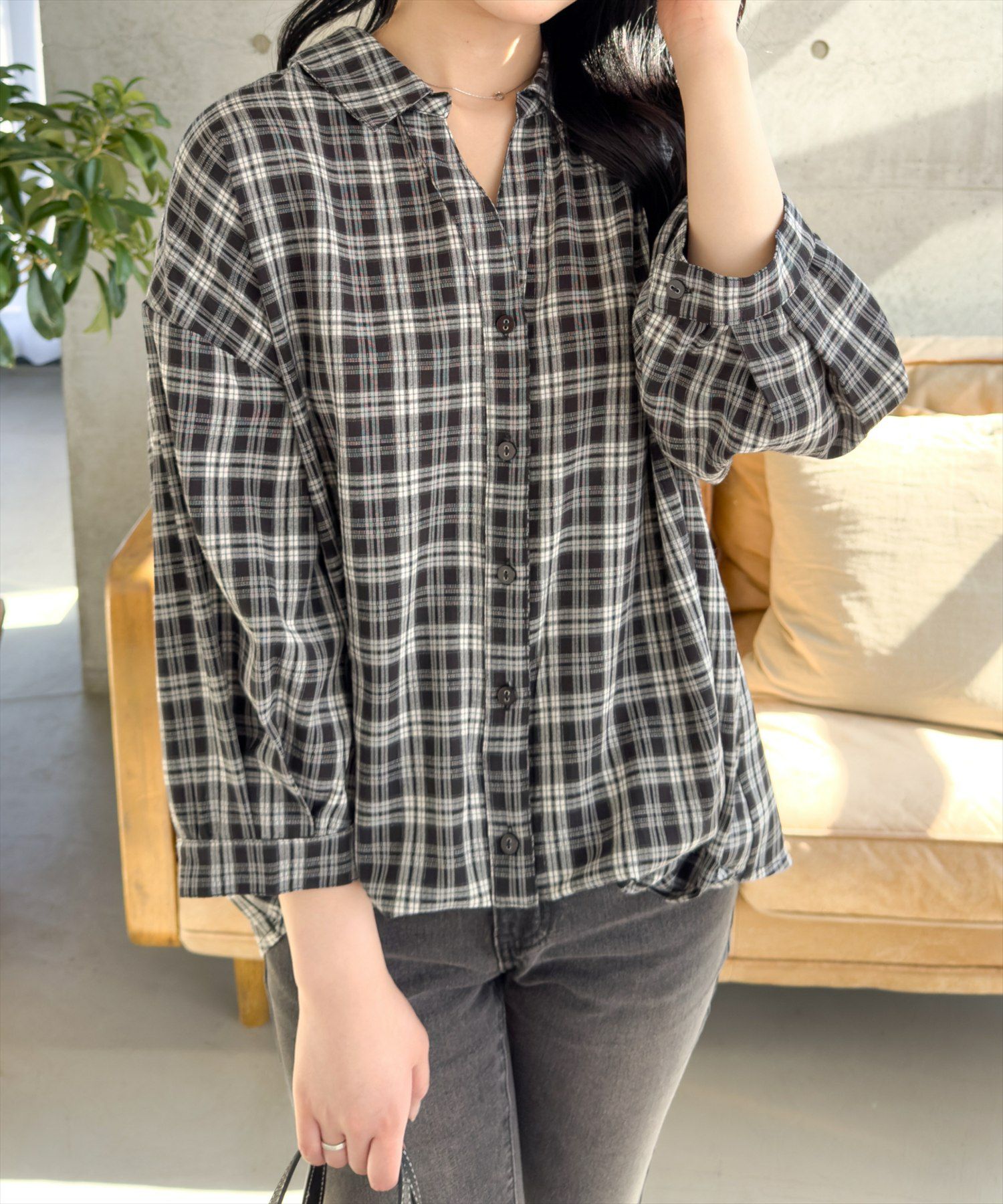 【ファッション通販】の商品をすべて CLEAR BASIC≪SS新作≫バックスピンドル裾タック七分袖ブラウス トップス