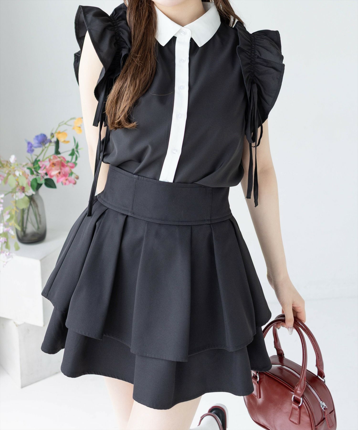 clear≪再入荷≫フロントパールスリットデザインニット