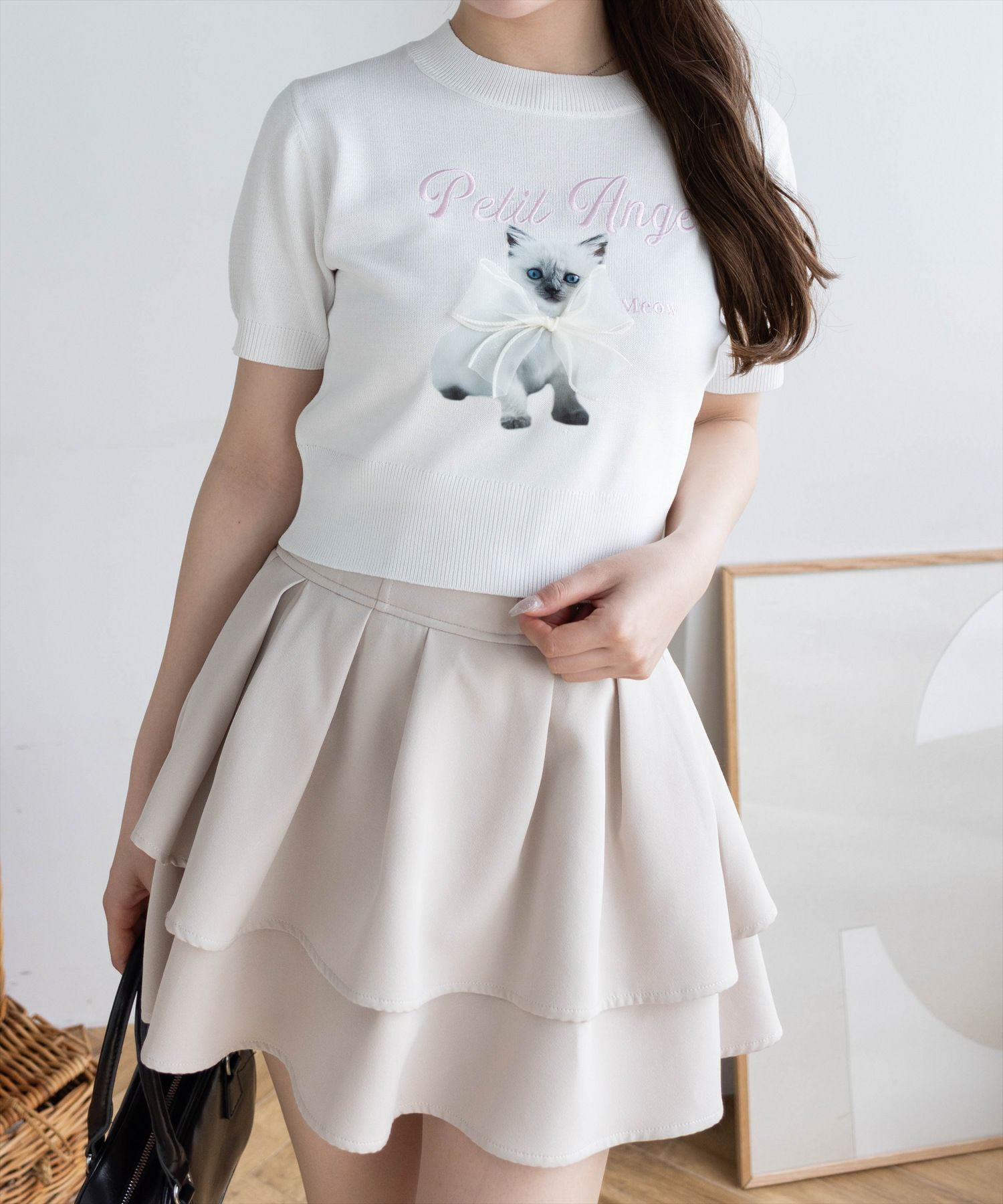 LOUNIE フリル付き半袖ニット ホワイト 新品 LOUNIE フリル付き半袖ニット ホワイト 新品