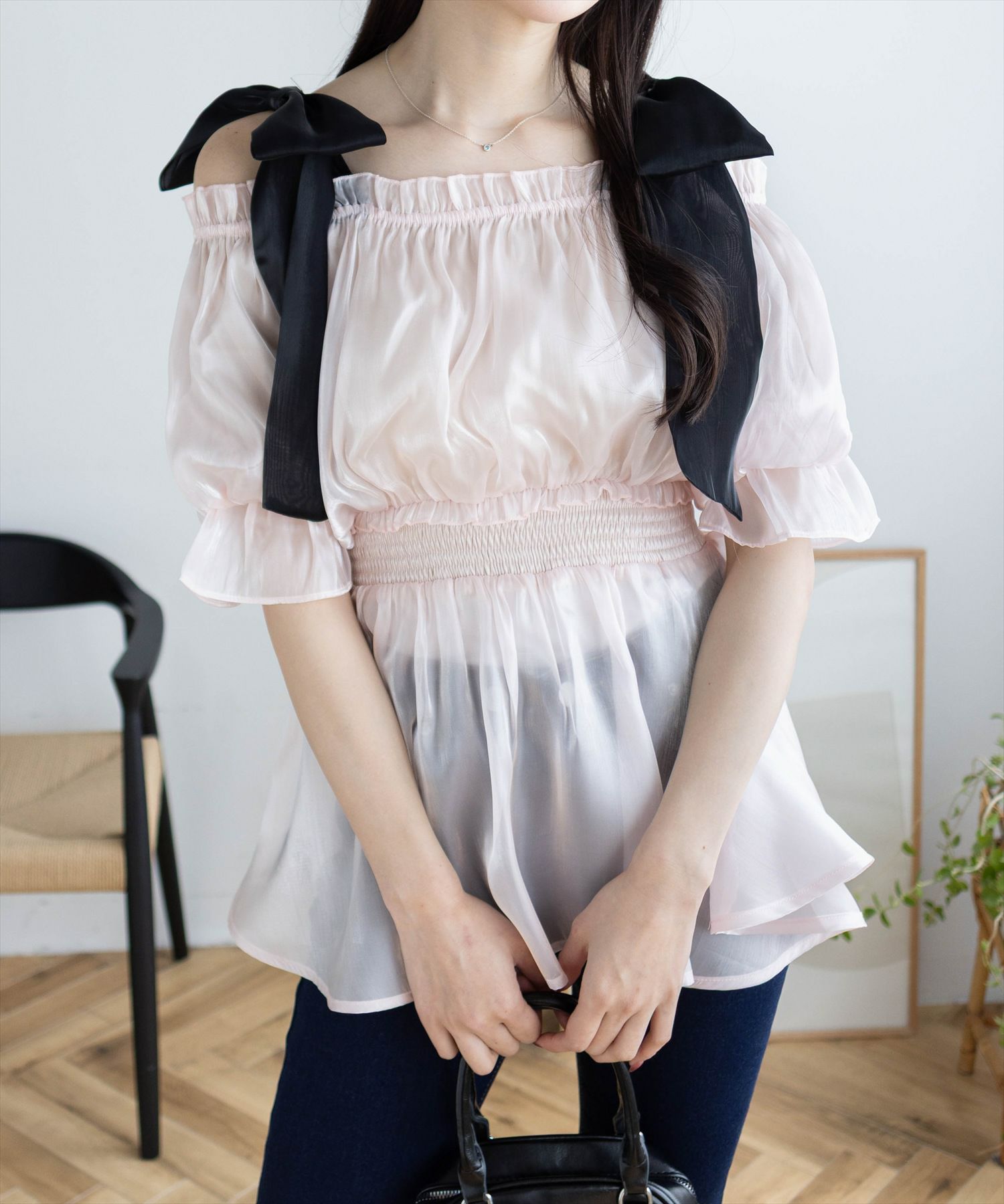 【CECILIE BAHNSEN】エンボス加工 総柄 ペプラムブラウス リボン エンボスリボンブラウス #2カラー | SHIRT/BLOUSE | JUMELLE