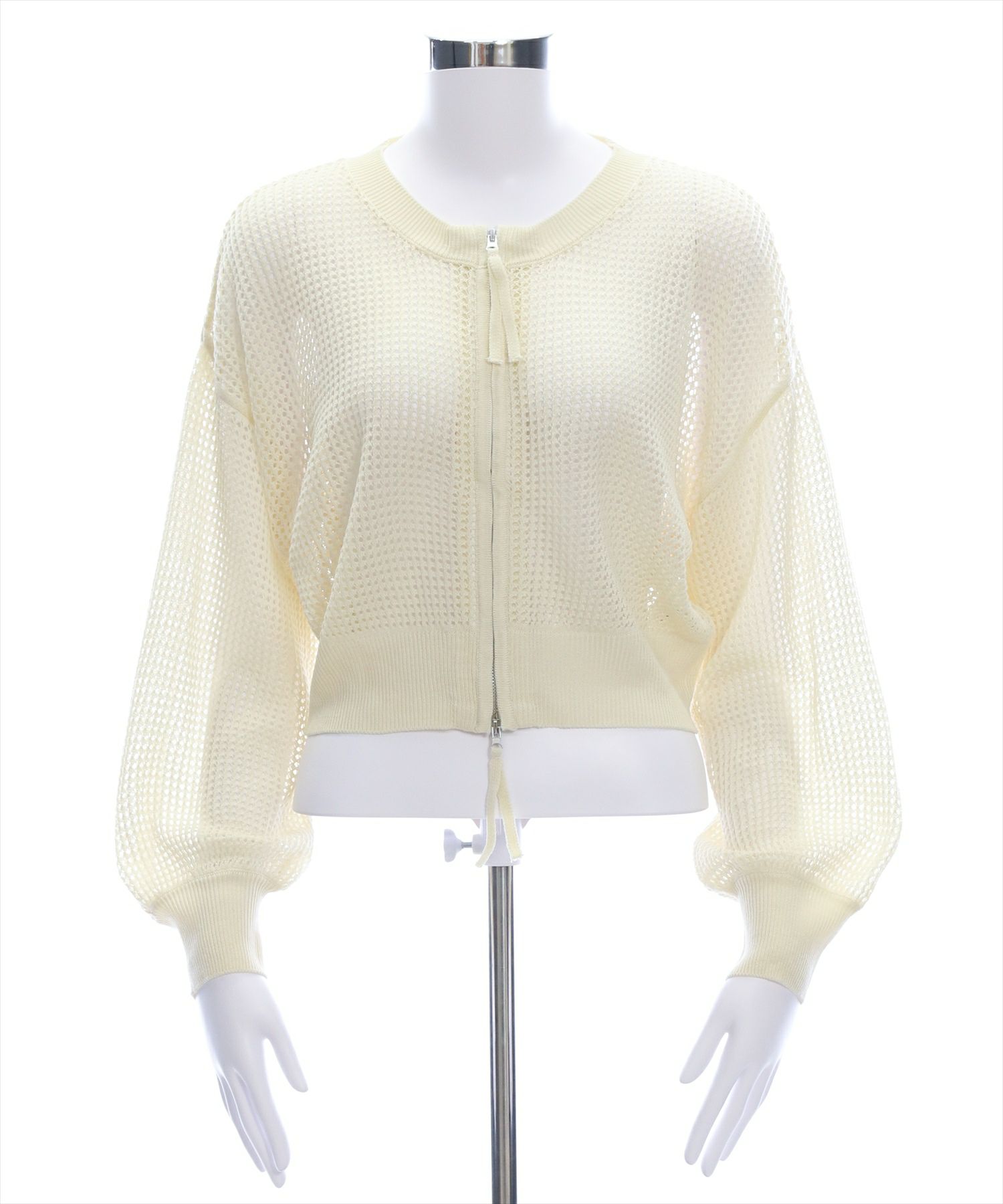 ライトベージュ