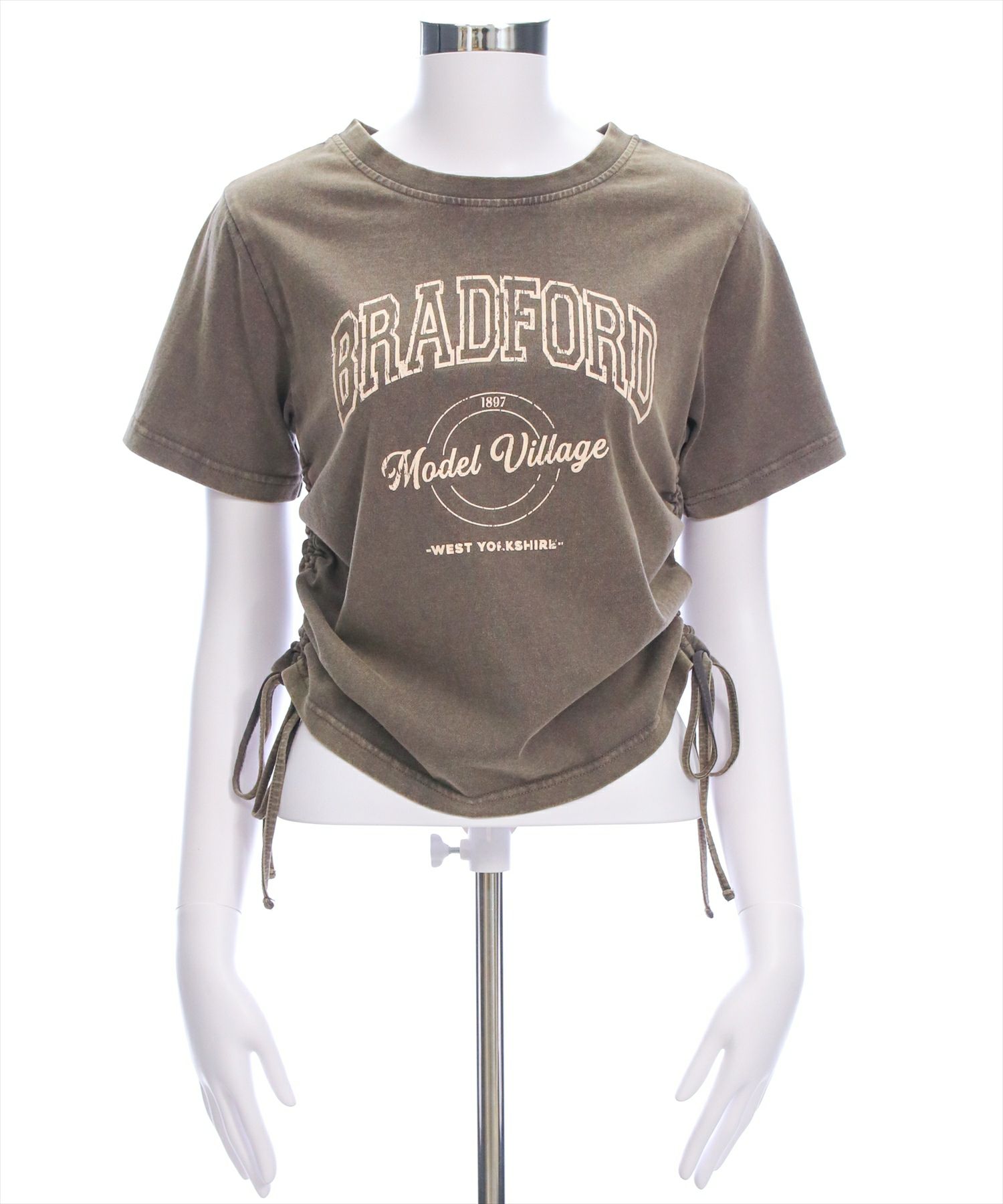 チャコールグレー