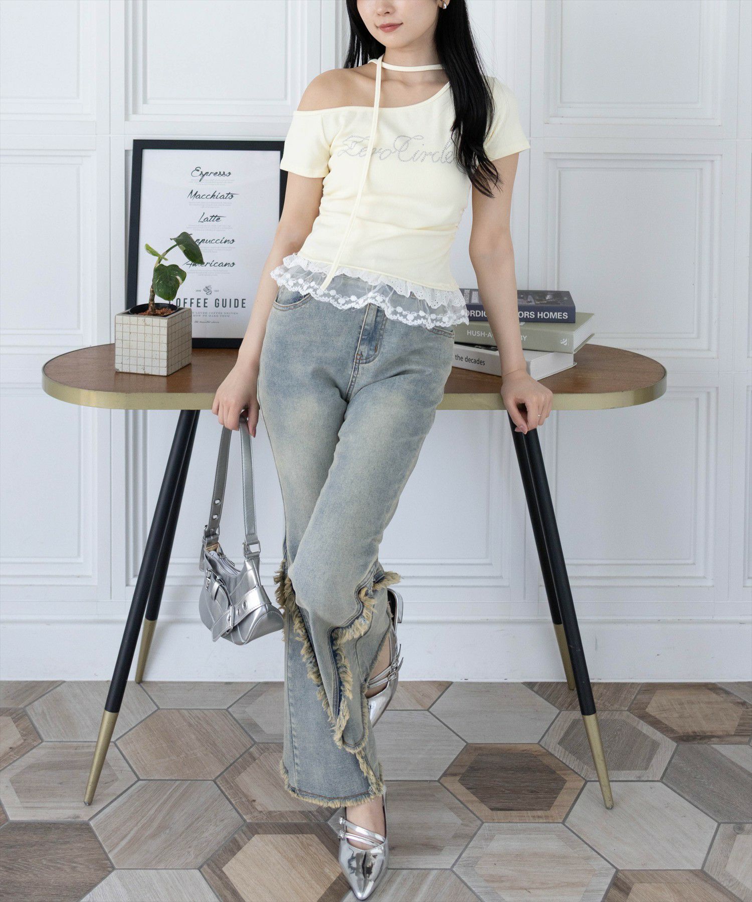 clear≪再入荷≫レースフリルロゴ入りレイヤード風カットソー