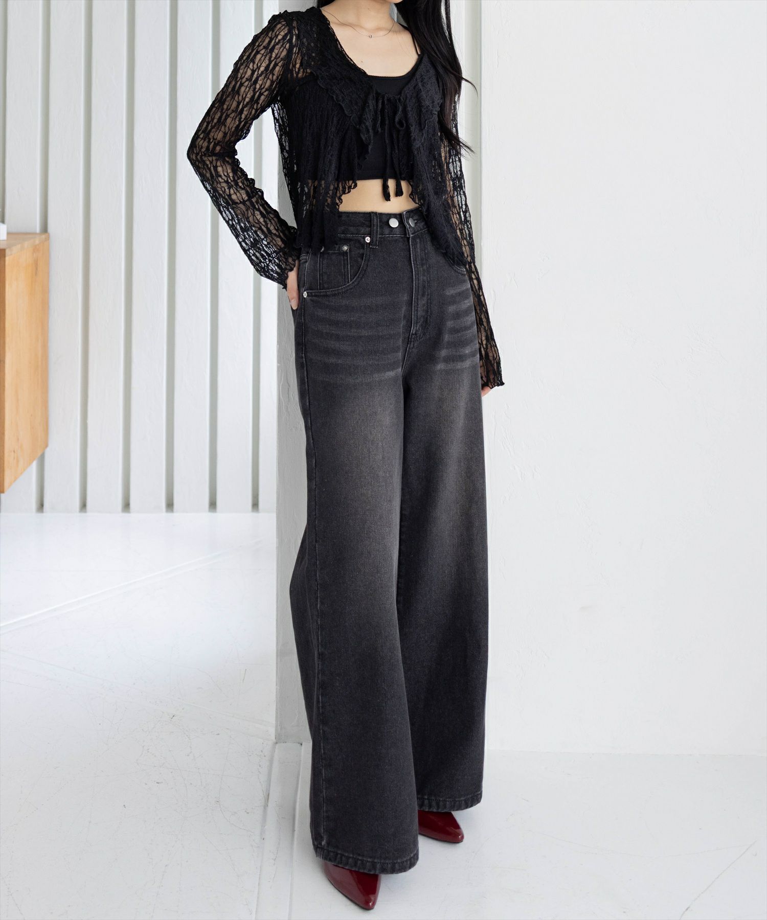シャネル　バイカラー　ストレートデニムパンツ　38 Chanel Jeans - Size 38 FR