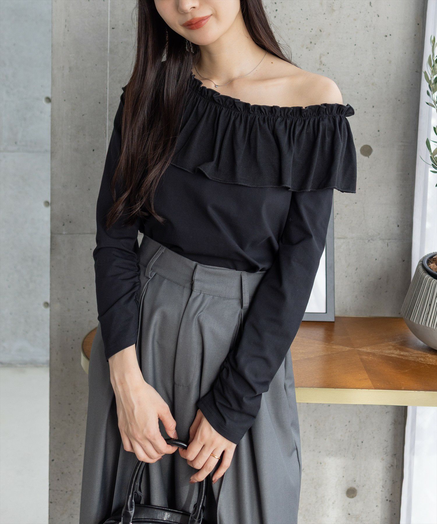 CLEAR BASIC≪AW新作≫マルチwayフリル長袖カットソートップス[CL9409