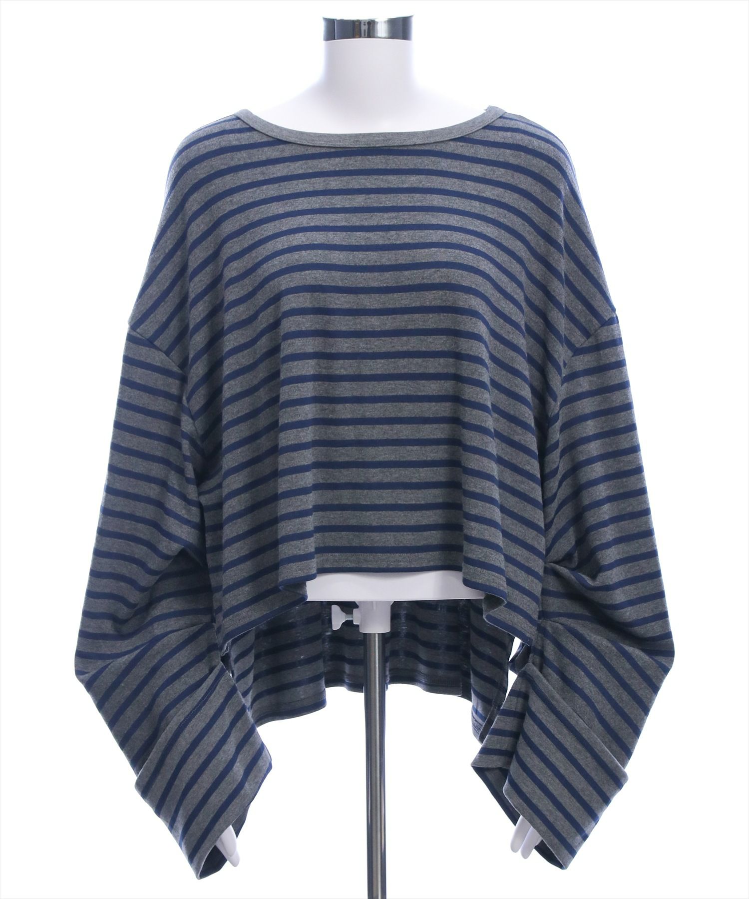 チャコールグレー