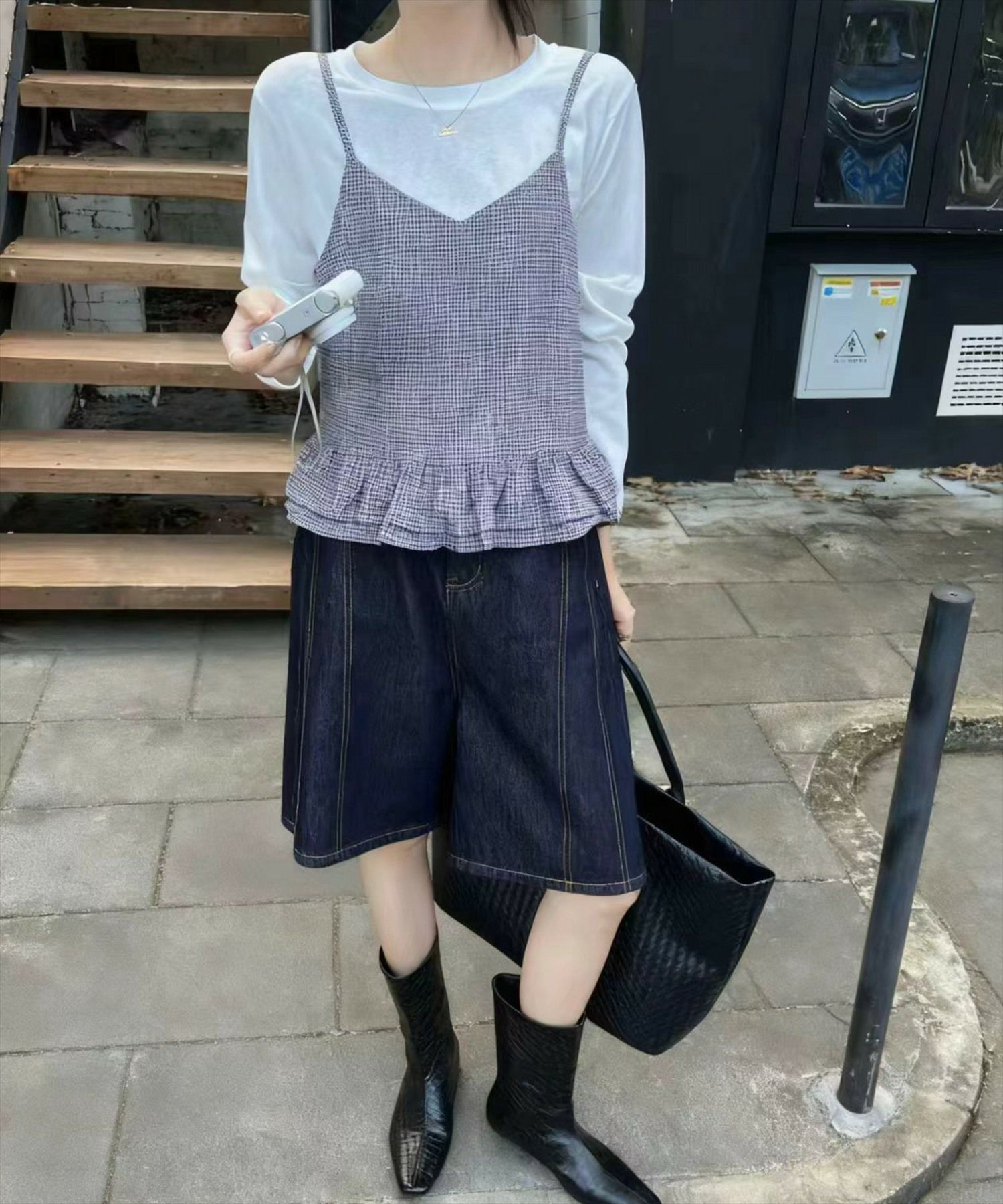 ホワイト×ブラック