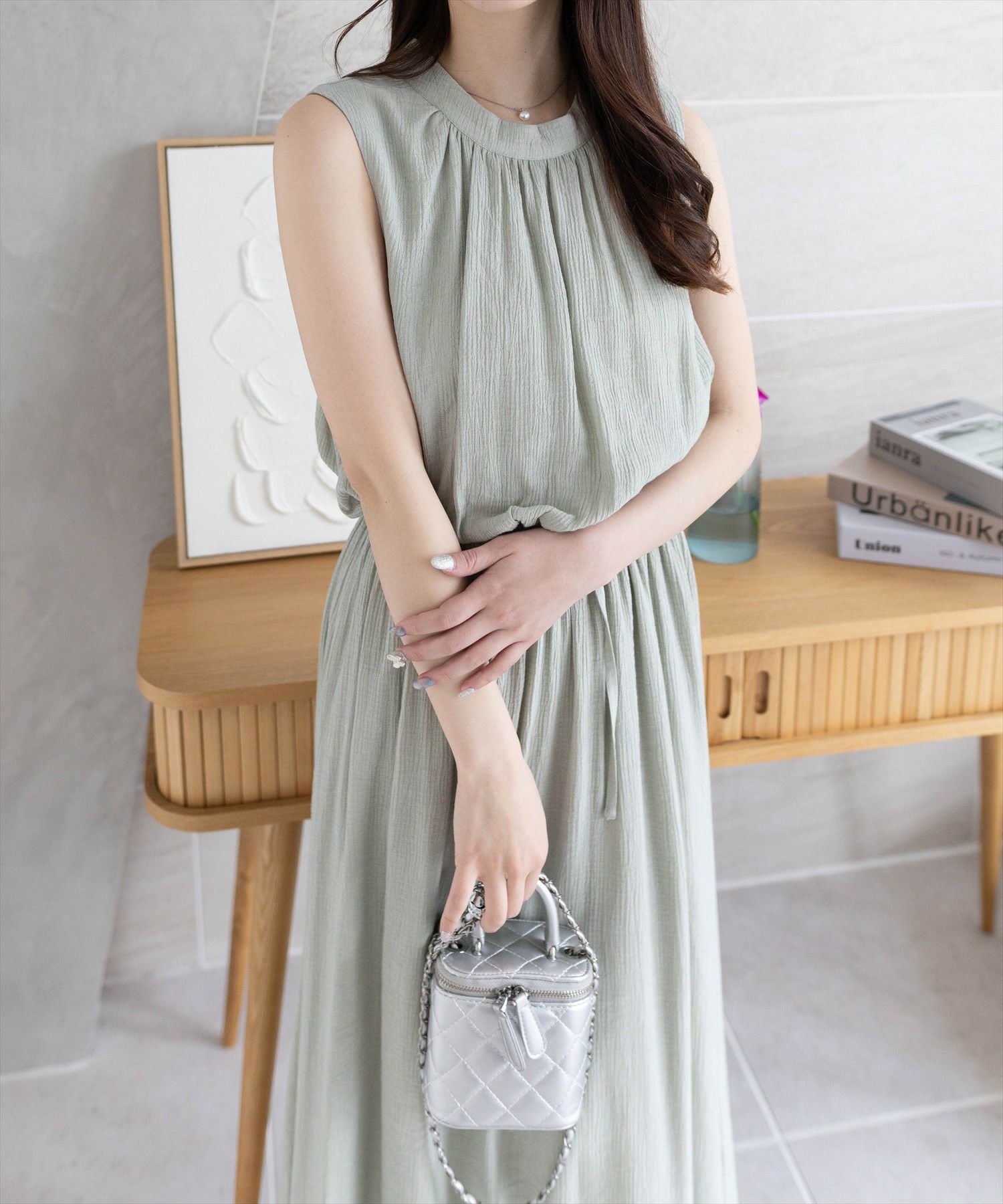 未使用 Liesse リエス ノースリーブ ワンピースドレス CLEAR BASIC ウエスト切替ノースリーブワンピース[CL9104