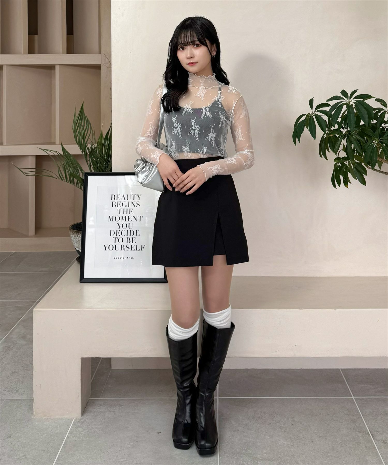 161cm/ベージュフワラー着用