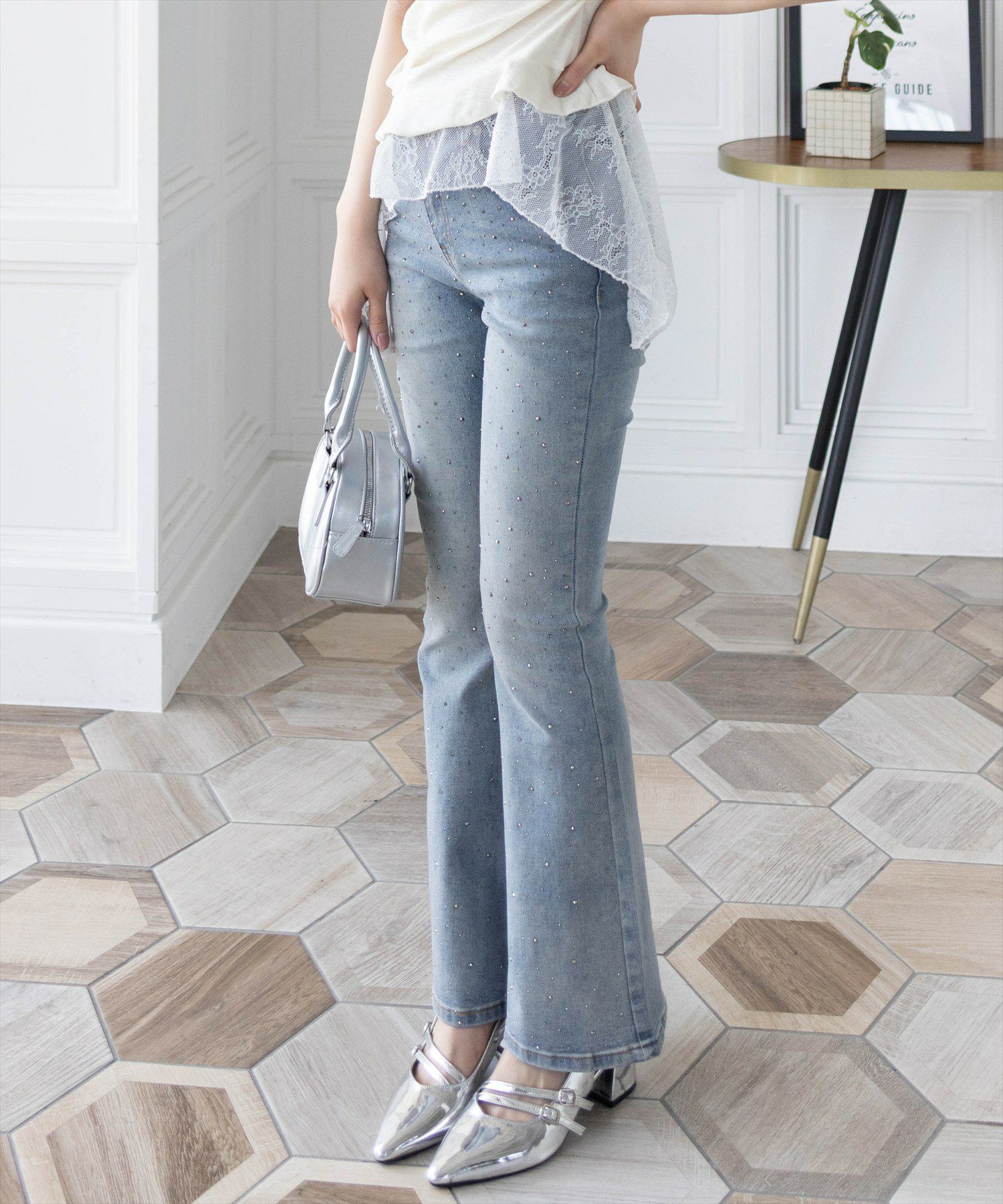 adidas ラインストーン⭐️Lサイズ ❣️ デザイン フレアデニムパンツ adidas（アディダス）の「デニム ラインストーン パンツ / アディダス