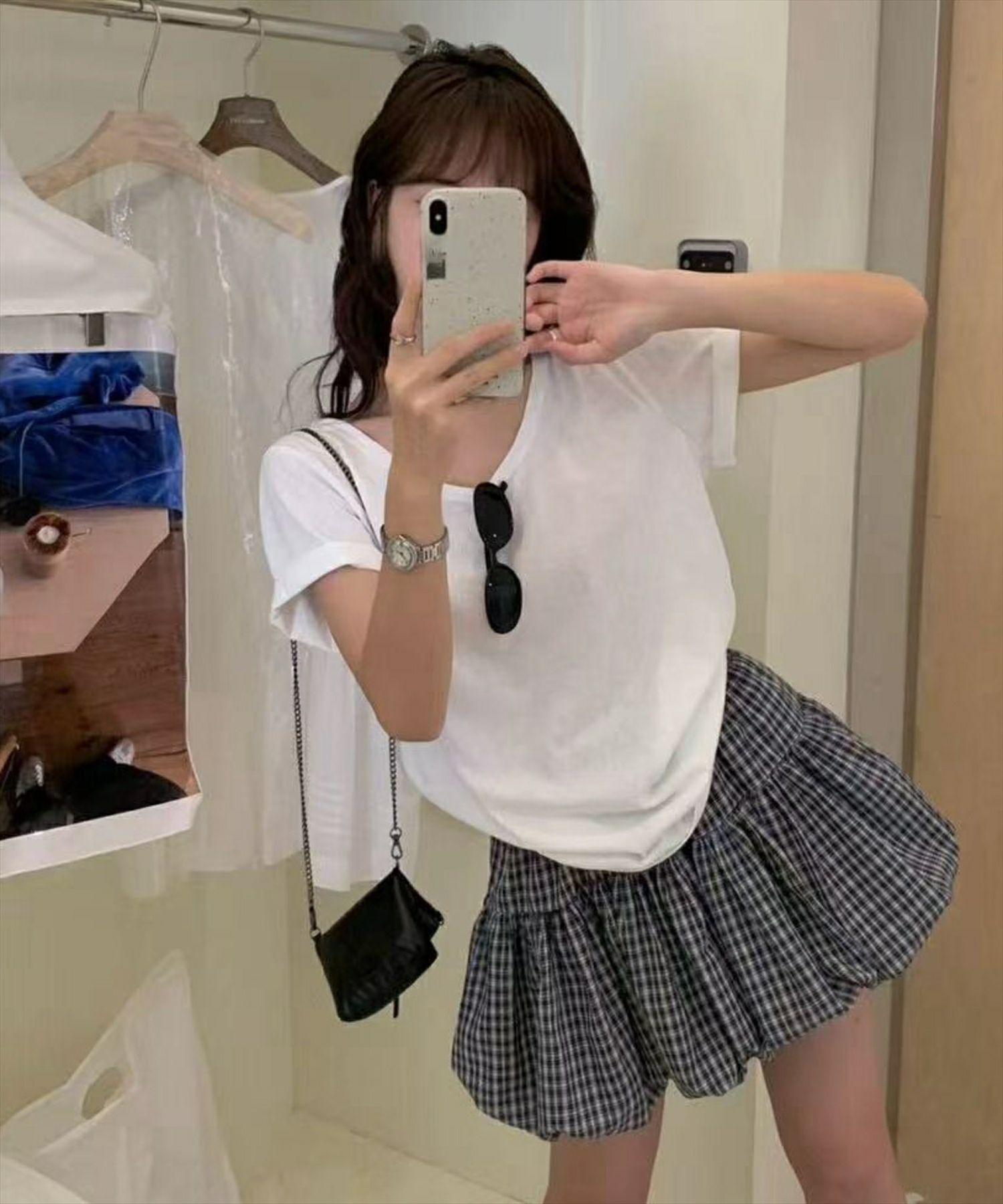 ブラック