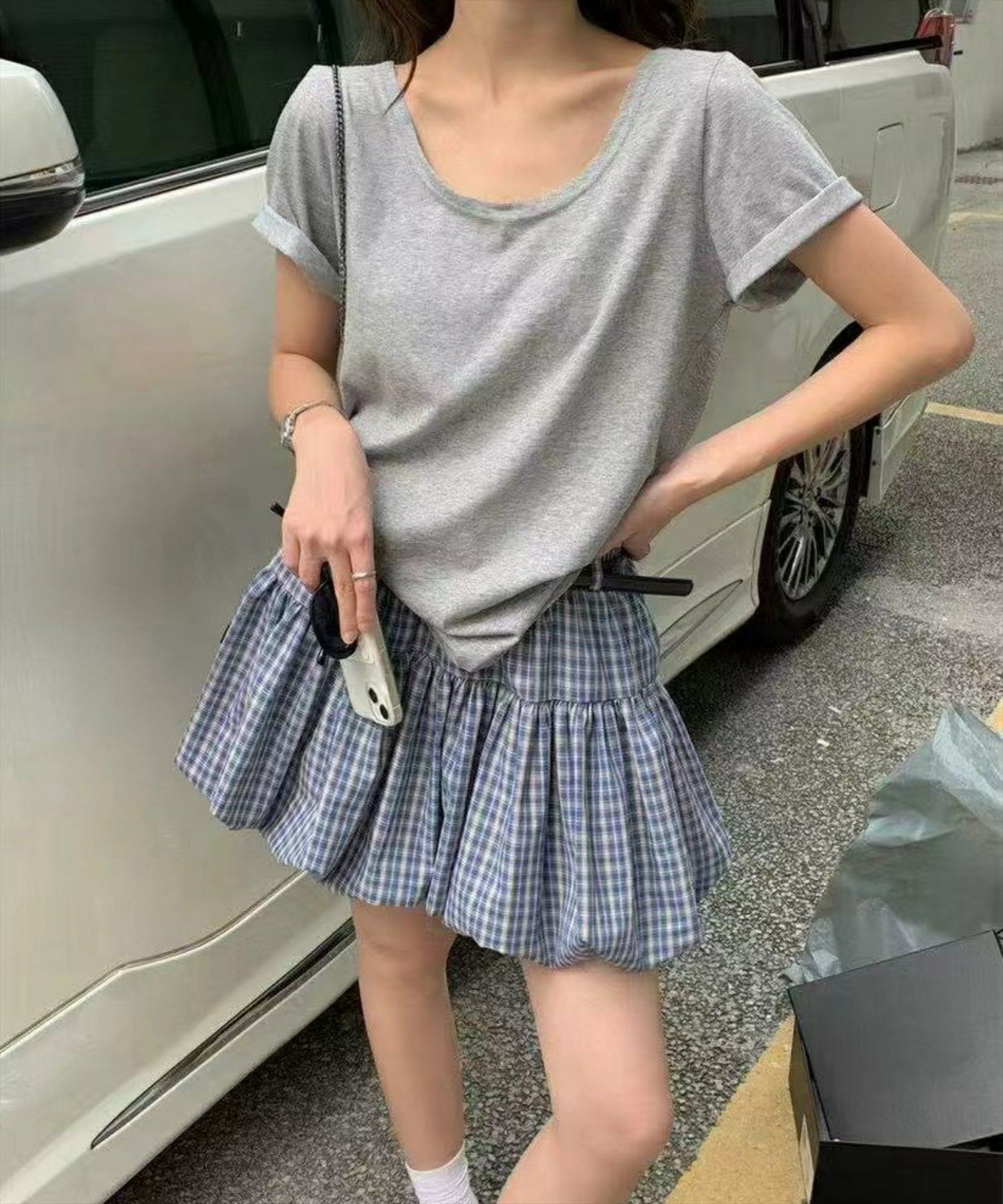 ネイビー