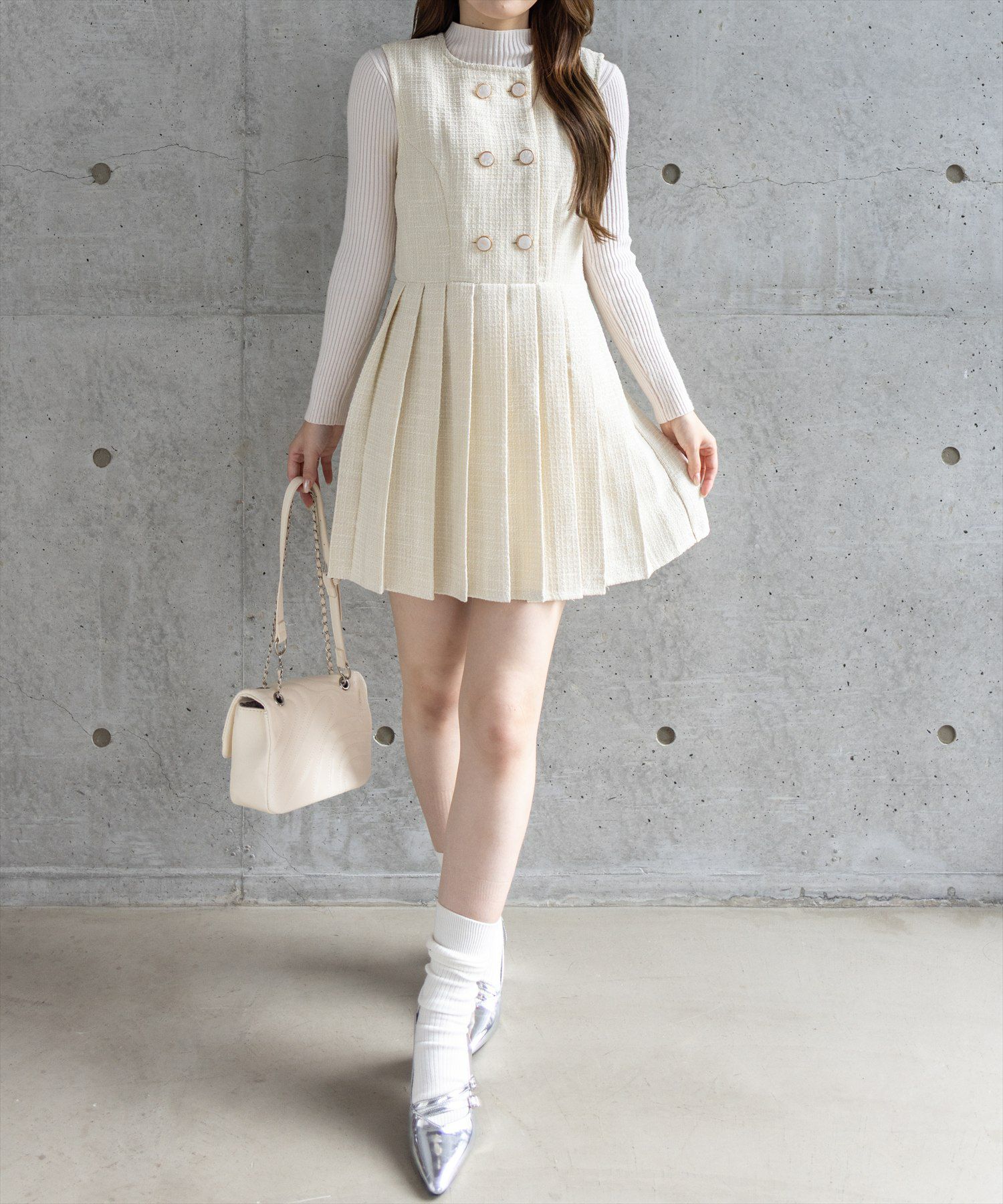 161cm/アイボリー着用