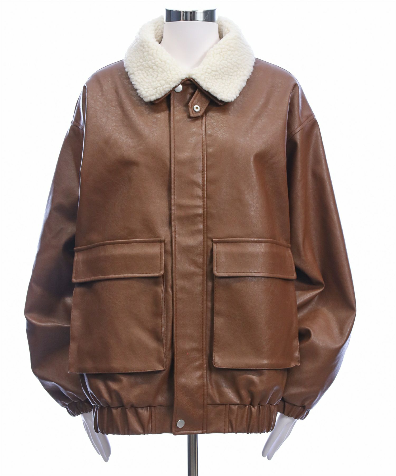 ライトブラウン