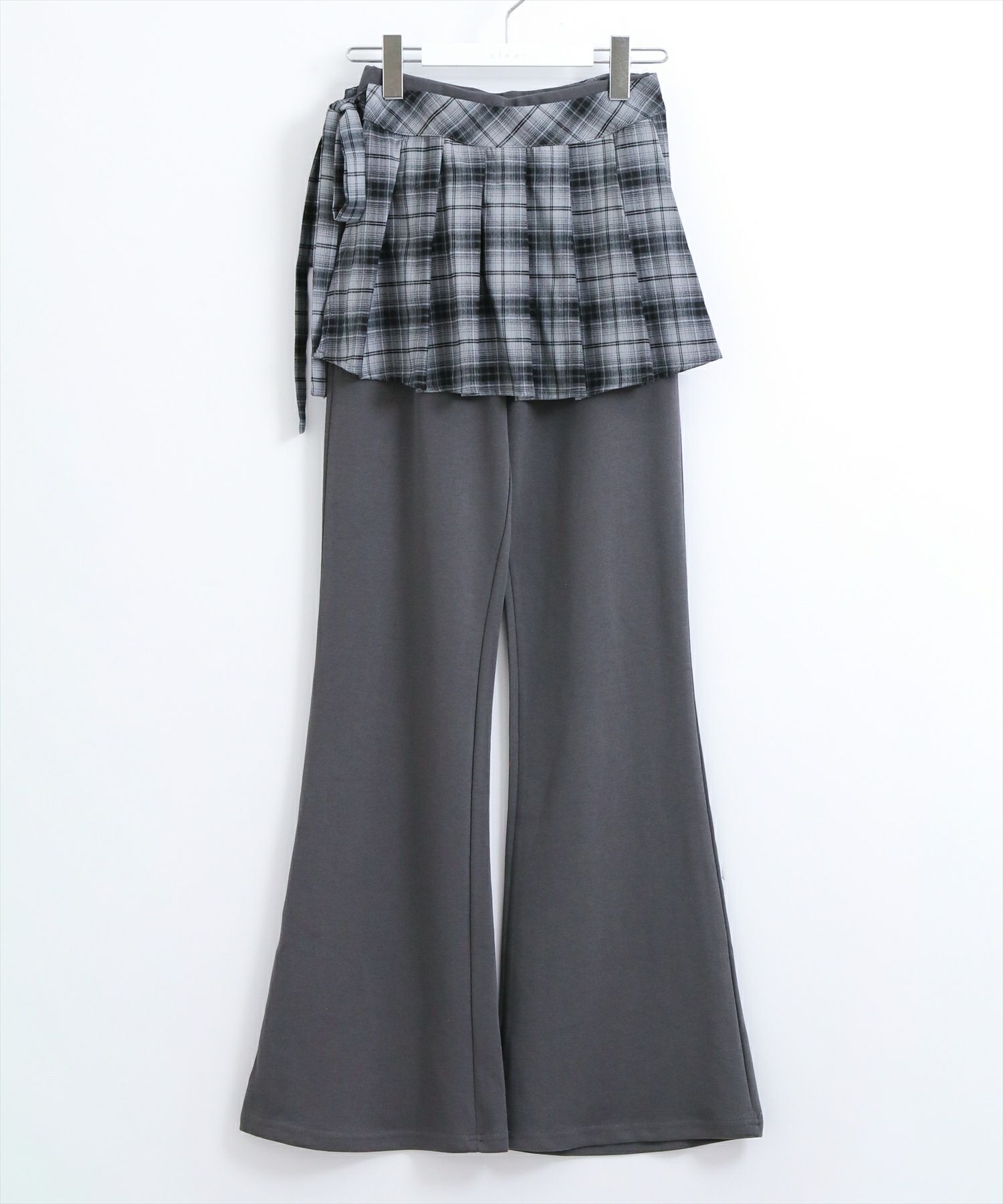 チャコールグレー