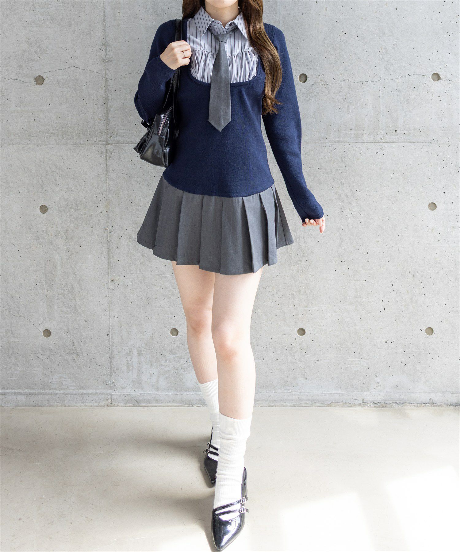 163cm/ネイビー着用