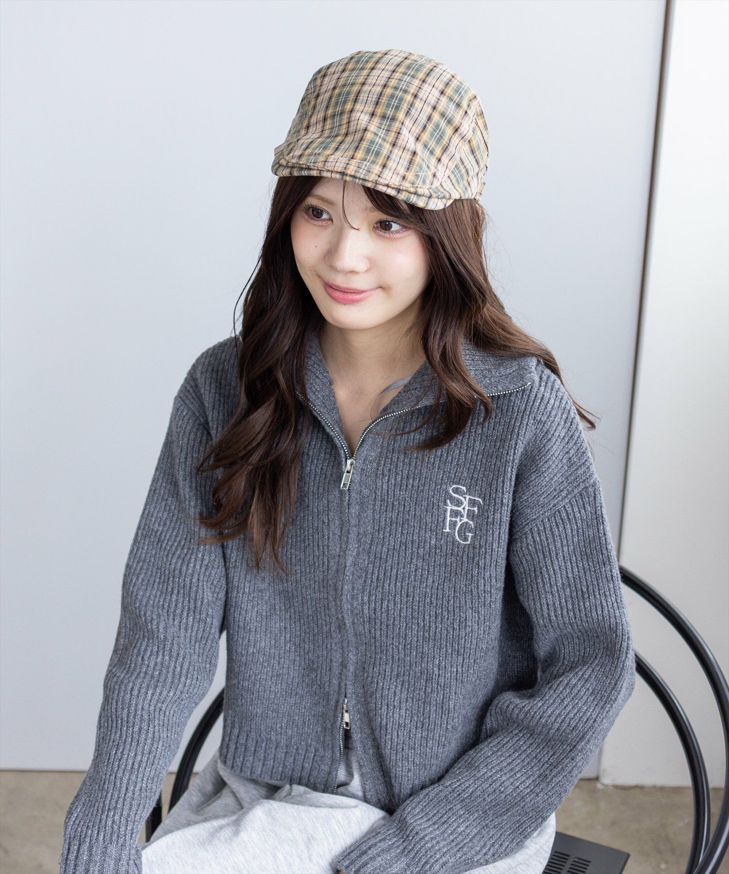 161cm/チャコールグレー