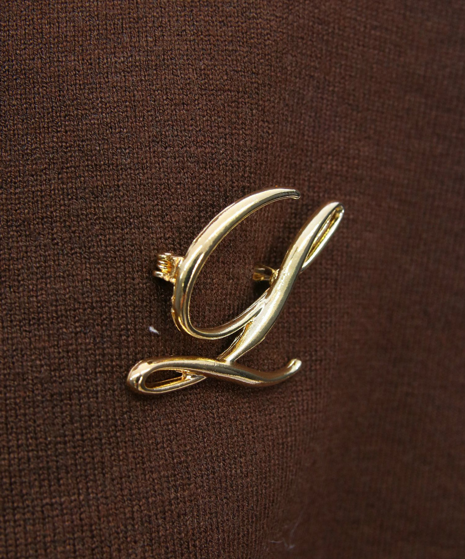 ブラウン　インナー：アイボリー