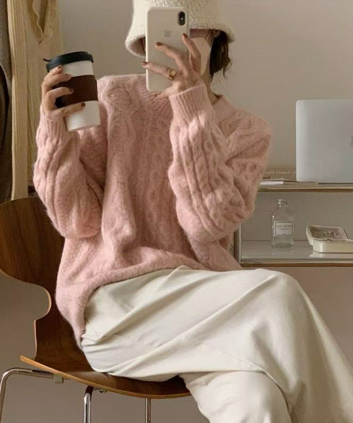 ピンク