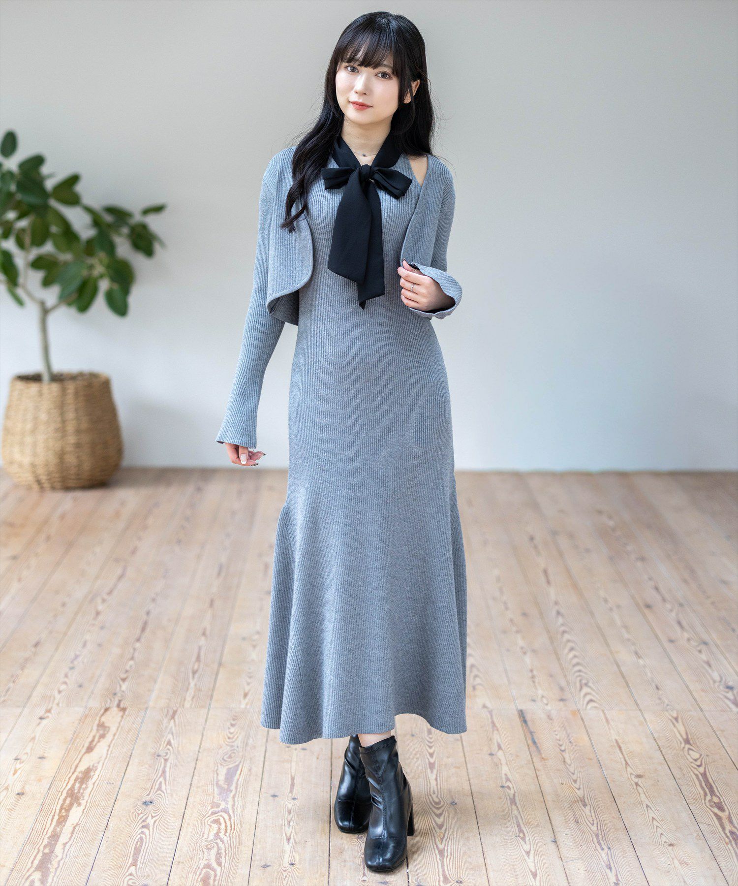 162cm/グレー着用