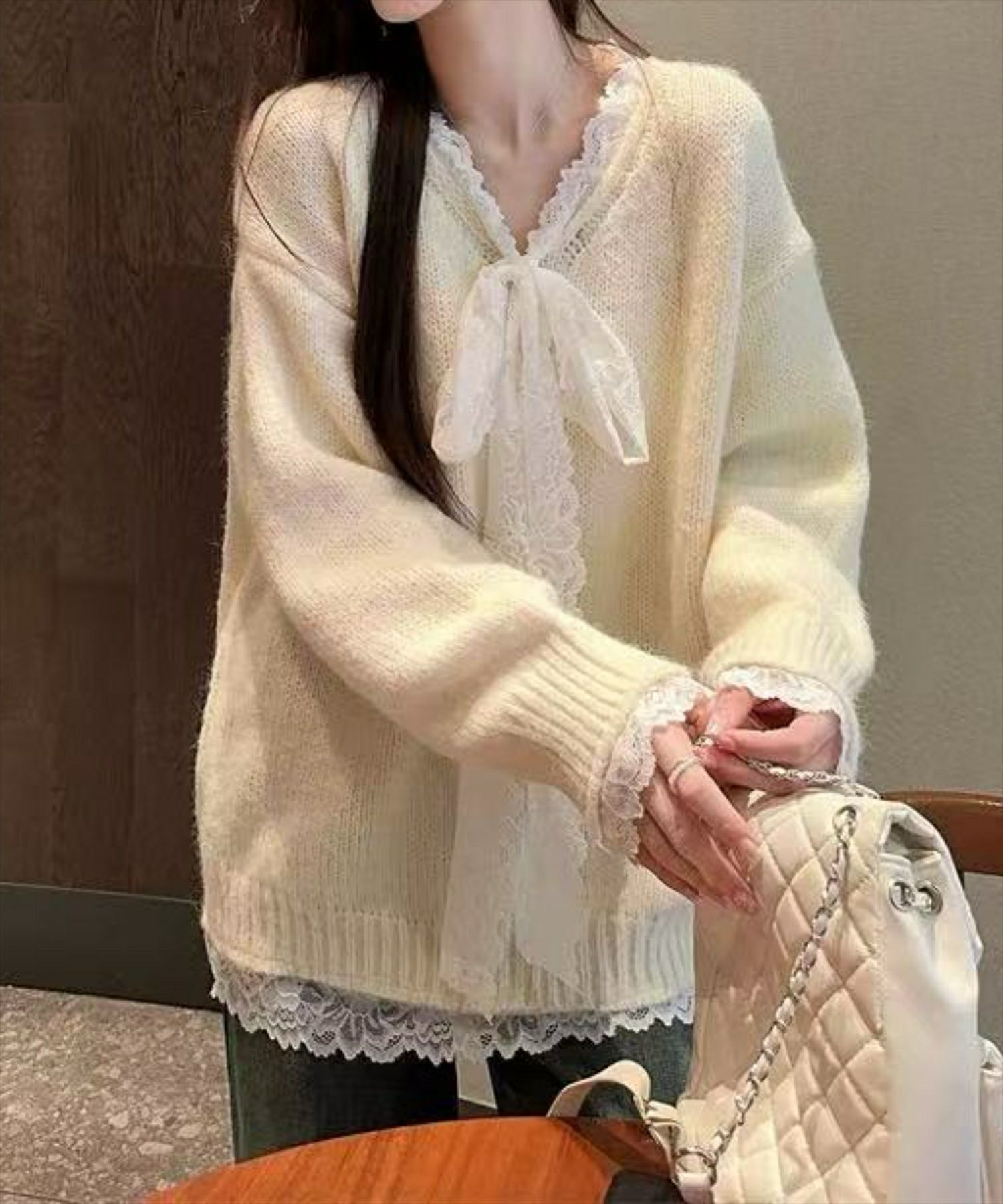 アイボリー