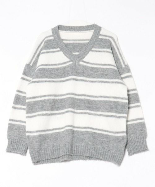 グレー