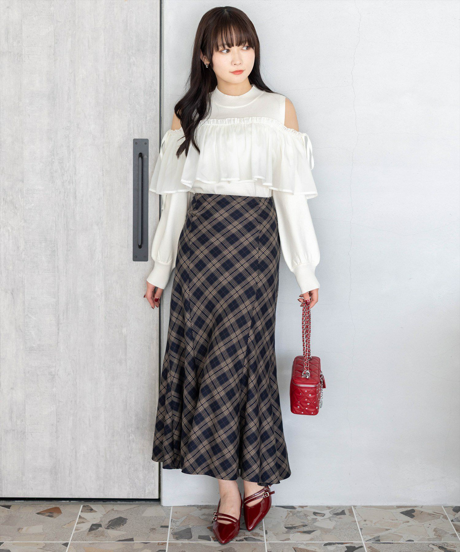 162cm/アイボリー着用